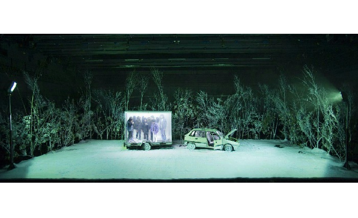 اژدهایان مالیخولیایی بر صحنه تالار وحدت