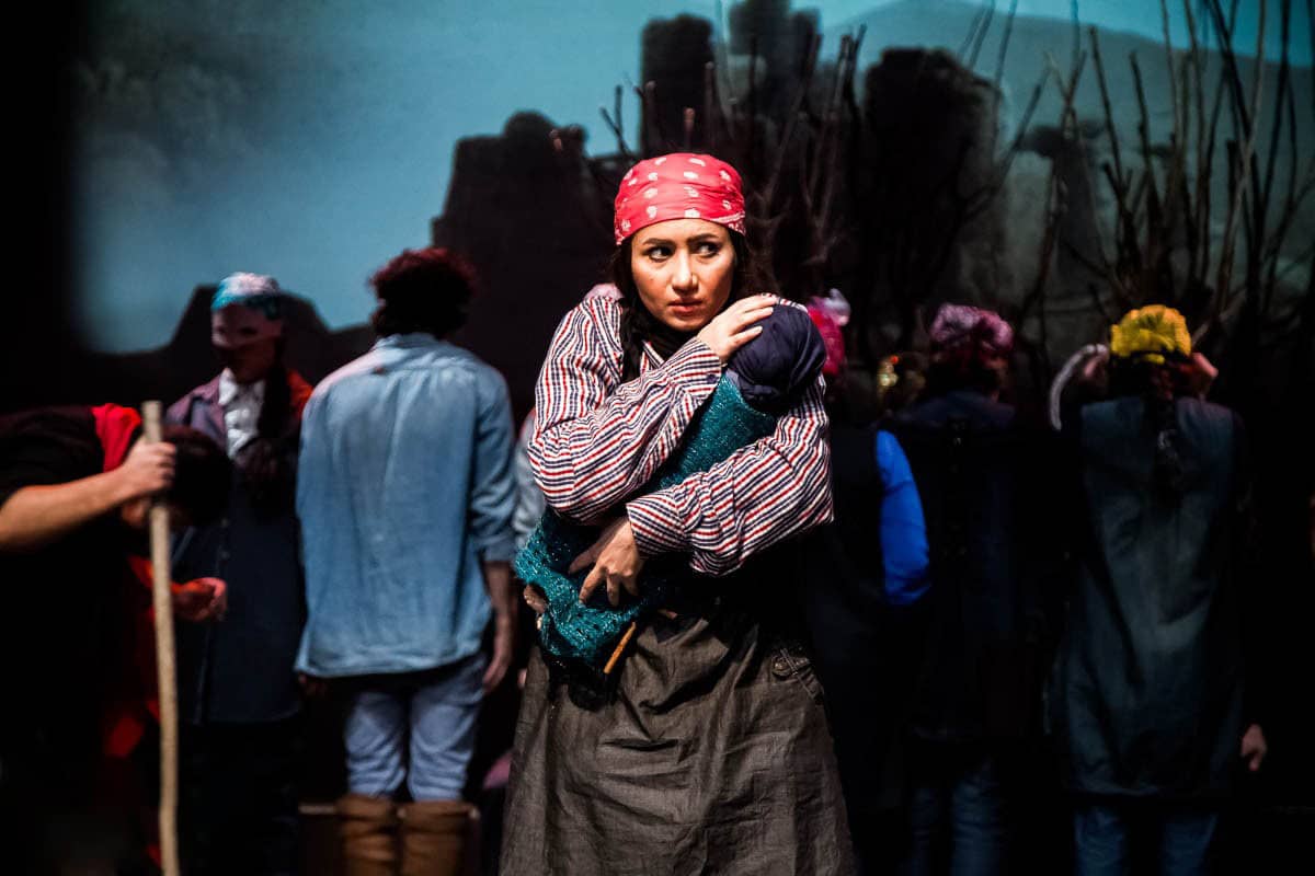 بازی با چنگال عدالت