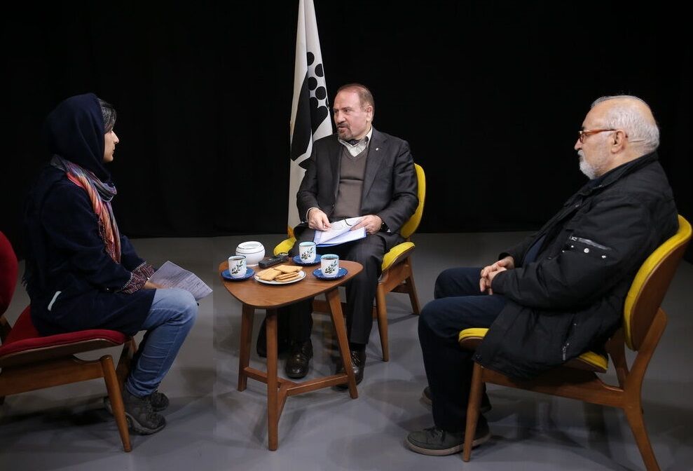 طالبینژاد: برخی تهیهکنندهها فیلمشان را به شبکههای ماهوارهای میفروشند طالبینژاد: برخی تهیهکنندهها فیلمشان را به شبکههای ماهوارهای میفروشند