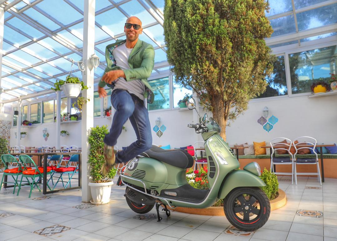 مربی «عصر جدید» بدلکار فیلم حاتمی کیا شد