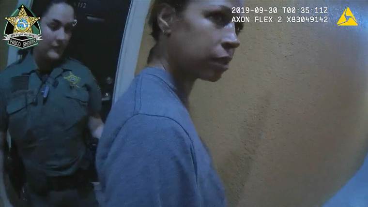 بازیگر زن هالیوود به دلیل رفتار خشونت آمیز دستگیر شد