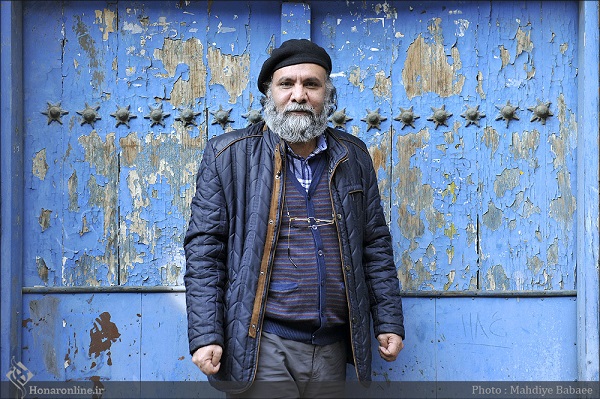 امیر دژاکام: شکل تئاتر من مردمی است / کارگردانی هستم که حتی در پشت بام و زیر پله هم نمایش اجرا میکنم امیر دژاکام: شکل تئاتر من مردمی است / کارگردانی هستم که حتی در پشت بام و زیر پله هم نمایش اجرا میکنم