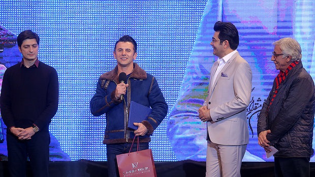 روایت امین حیایی از یک جایزه متفاوت/ جشنی که برای سیاسیون نیست!