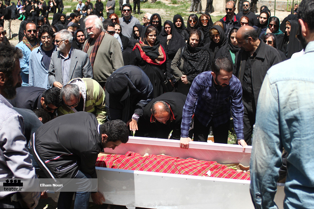 گزارش تصویری/خاکسپاری پیکر ماهگل مهر