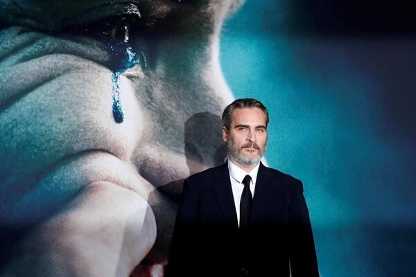 خواکین فینیکس با جایزه پالم اسپرینگز تجلیل می‌شود/ برای نقش جوکر