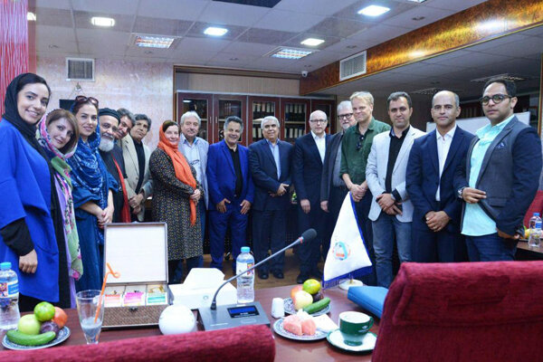 سفیر فنلاند با هیات مدیره جامعه صنفی تهیه‌کنندگان دیدار کرد