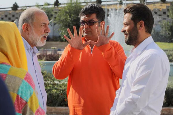 «سلفی با دموکراسی» به نیمه رسید/ رونمایی از تصاویر پشت صحنه «سلفی با دموکراسی» به نیمه رسید/ رونمایی از تصاویر پشت صحنه