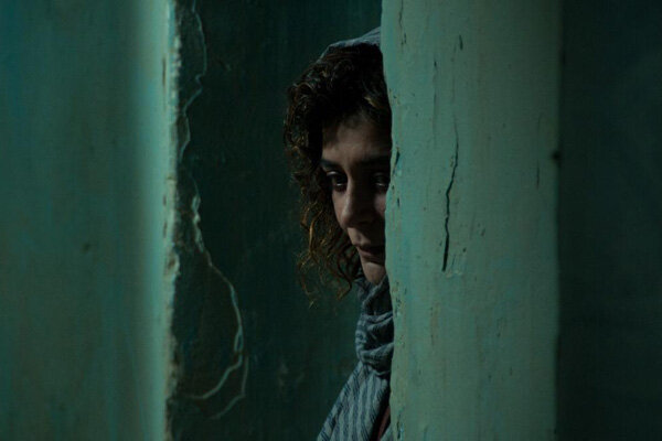 پروانه نمایش «بی‌سر» صادر شد/ رونمایی در جشنواره فیلم فجر