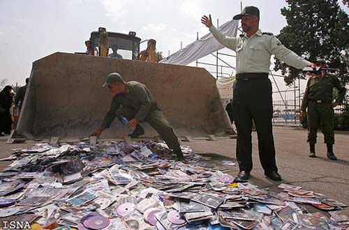 قاچاق فیلم‌های سینمایی چگونه اتفاق می‌افتد؟/ راهکاری برای خاتمه خلافی بی‌سابقه!