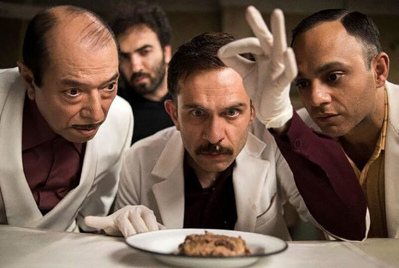 نگاهی به فیلم «مسخره باز»/ جبران درهم ریختگی فیلمنامه با پرداخت‌های جلوه‌گرانه