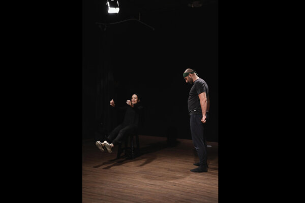 «بوی گند دهن خانم مارکز» روی صحنه می‌رود