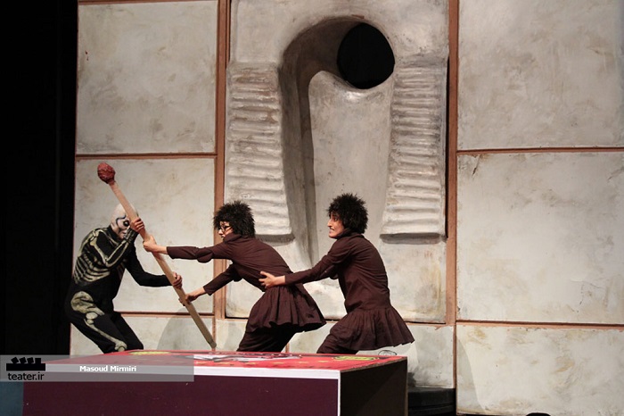 گزارش تصویری/نمایش مسخ کارگردان: نصیر ملکی جو