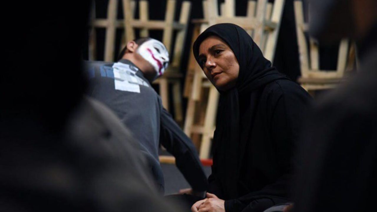 تلاش هنگامه قاضیانی برای رهایی یک زندانی در «خط باریک قرمز» تلاش هنگامه قاضیانی برای رهایی یک زندانی در «خط باریک قرمز»