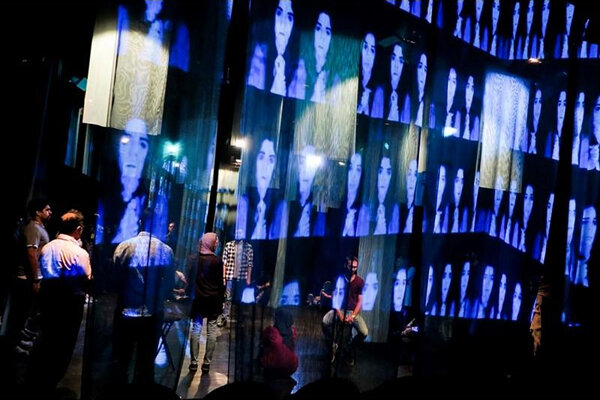 «پرواز عمود کبوتر دریایی دودی برفراز آب‌های سرد ...» در سپند