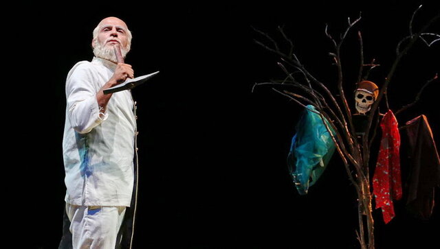 اعتراض کارگردان تئاتر به استفاده ۹۰ درصدی از نمایشنامه خارجی در نمایش‌ها