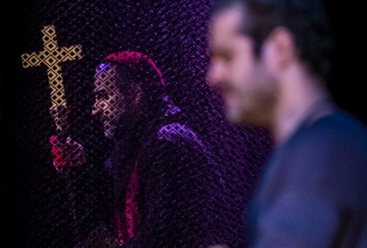 نگاهی به نمايش «سوختن» / نيستشدن نمادين نگاهی به نمايش «سوختن» / نيستشدن نمادين