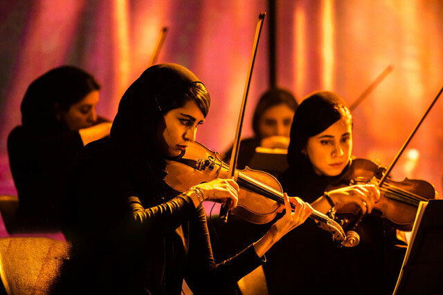 وقتی که مخاطبان مات و مبهوت صحنه کنسرت را نگریستند!