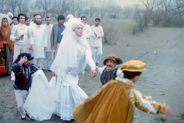 بزرگداشت بیتا فرهی با نمایش «هامون» در پاریس