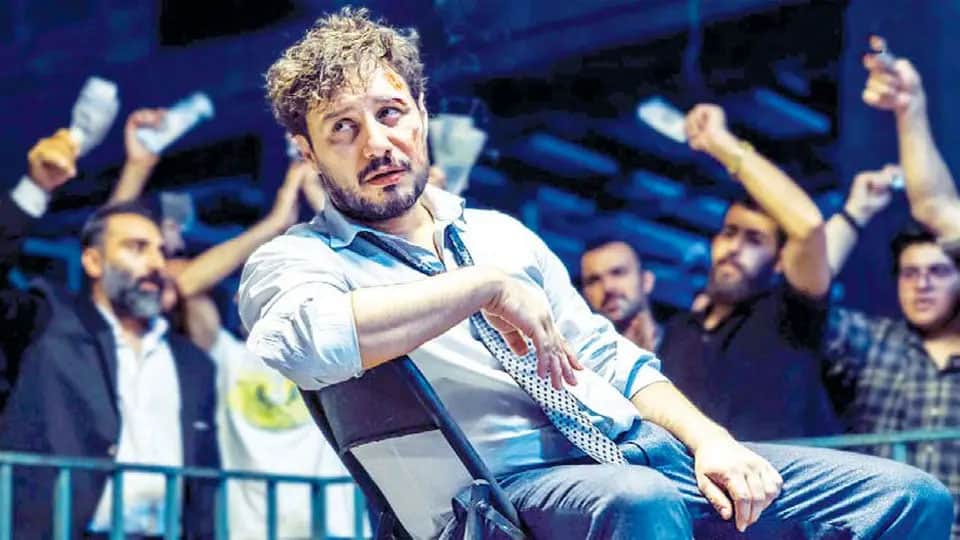 نگاهی به فیلم سینمایی «تمساح خونی» ساخته‌ جواد عزتی؛ ملغمه