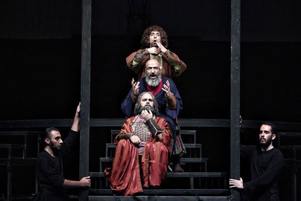 نگاهی گذرا به نمایشنامه «مجلس ضربت زدن»؛ «ذوالفقار»؛ آیینه‌ای برای دیدن زشتی‌هایمان نه تیغی دو دم!