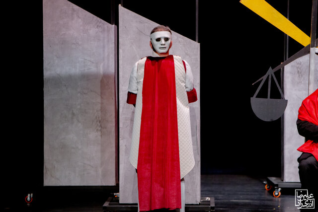 رحمت امینی: بعضی از آثار توی بورس نبوده‌اند