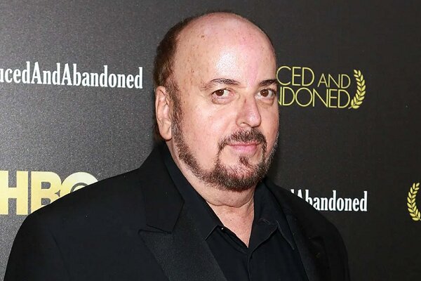 جیمز توباک کارگردان آمریکایی متهم به آزار جنسی ۱.۶ میلیارد دلار جریمه شد