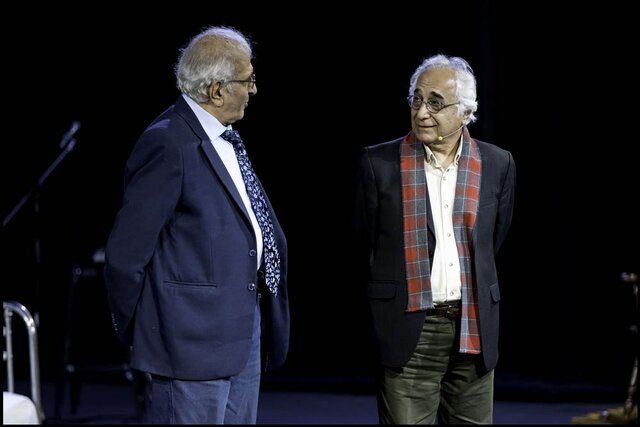 شب تئاتری‌ها برای شمس لنگرودی