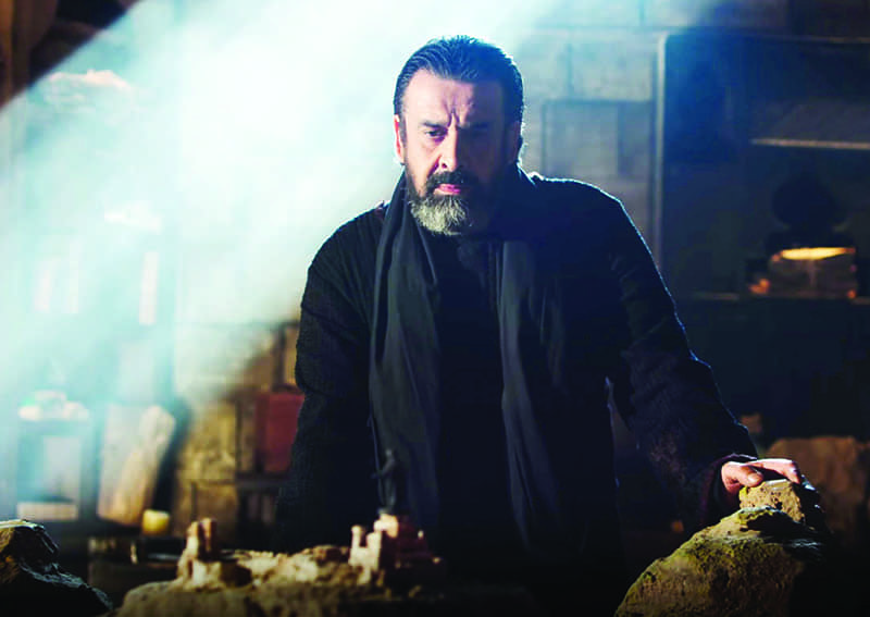 دست‌های فیلمسازان ما را در پروژه‌های تاریخی بسته‌اند