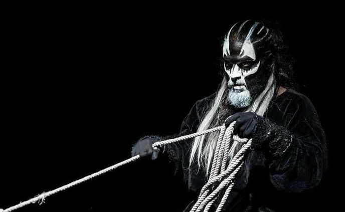 نمایش «اسب قاتلین» دو اجرایی شد