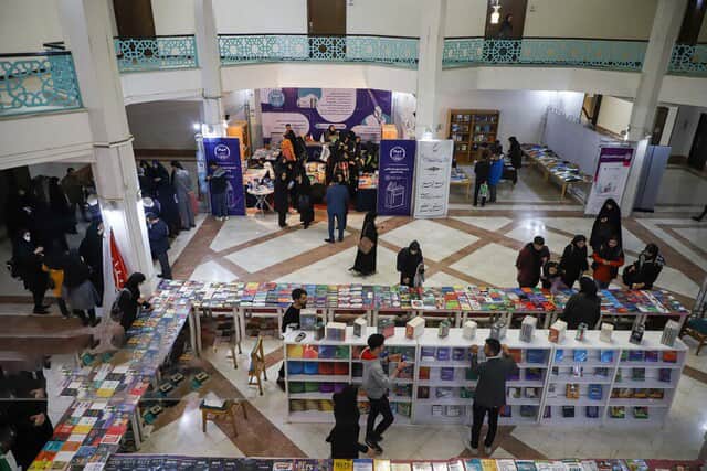 سهم فارابی و انجمن سینمای جوانان ایران از نمایشگاه کتاب