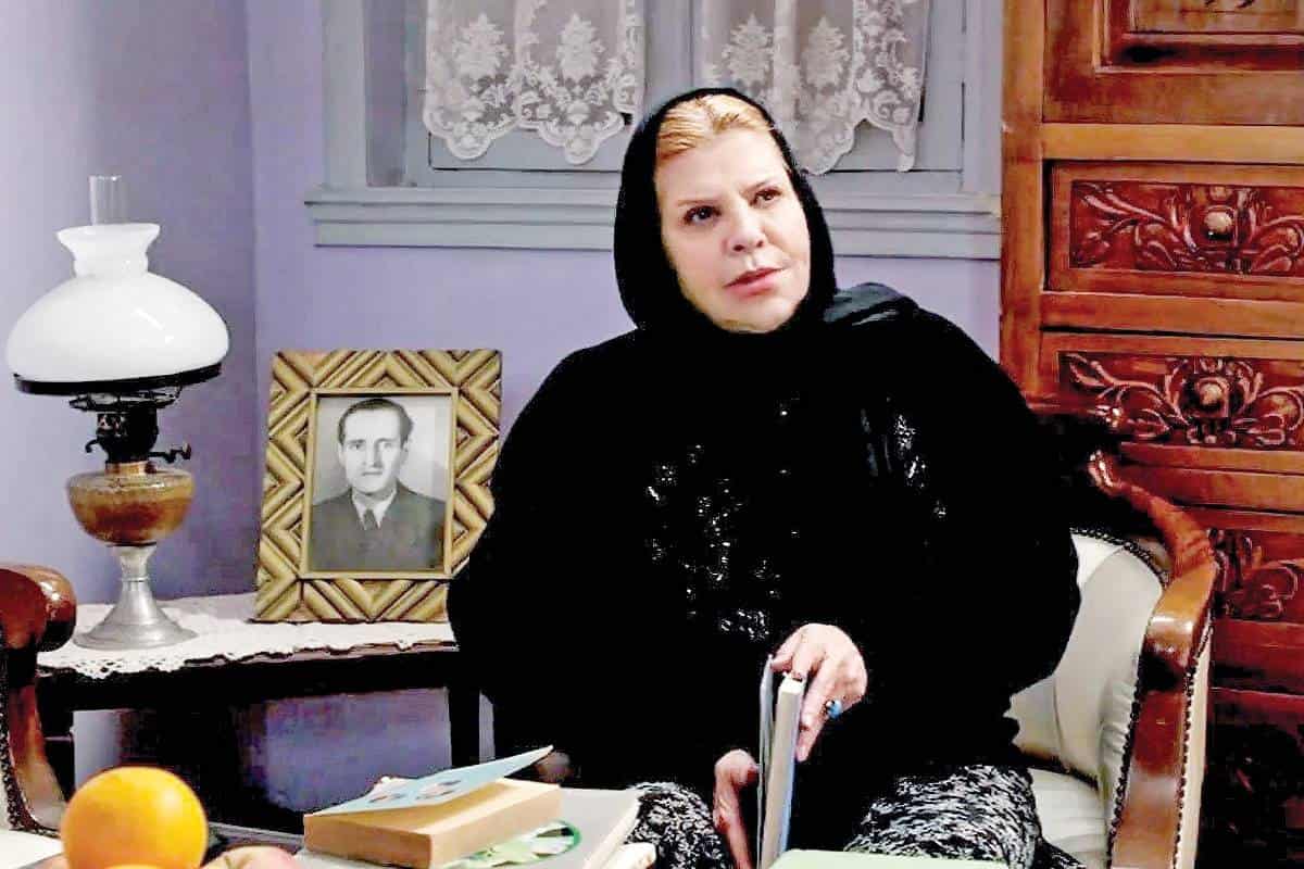 زری خوشکام؛ هنرپیشه پرکار سال‌های دور و خانه‌نشین سال‌های نزدیک