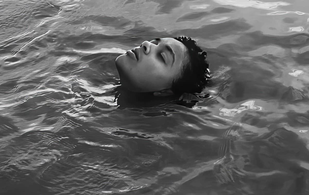 نقدها و نمرات فیلم «پرنده»؛ برداشتی موفق از واقع‌گرایی اجتماعی