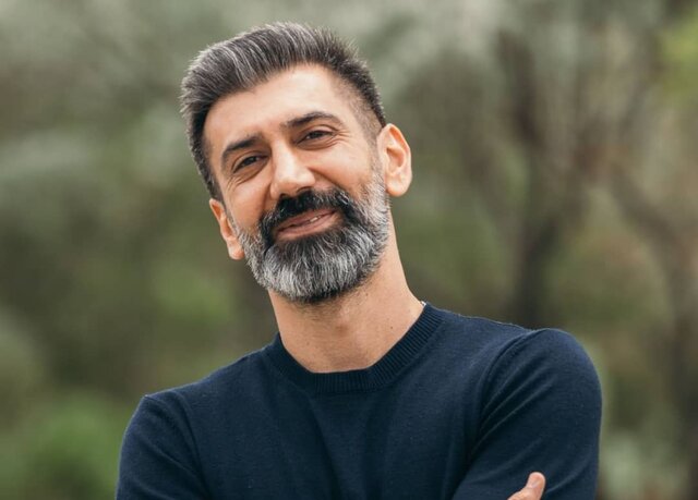 نخستین تجربه کارگردانی سینا رازانی از اردیبهشت روی صحنه چهارسو