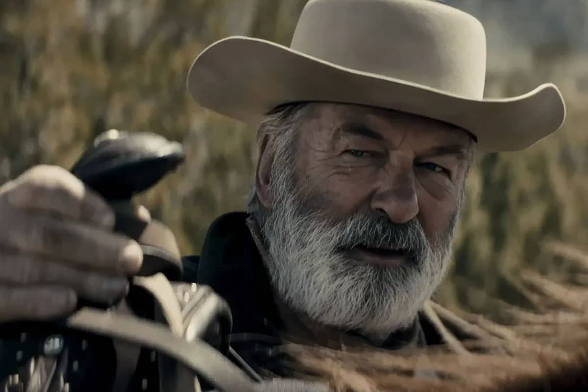 نقد فیلم Rust | ترکیبی از وسترن نوستالژیک و بار روانی یک تراژدی واقعی نقد فیلم Rust | ترکیبی از وسترن نوستالژیک و بار روانی یک تراژدی واقعی