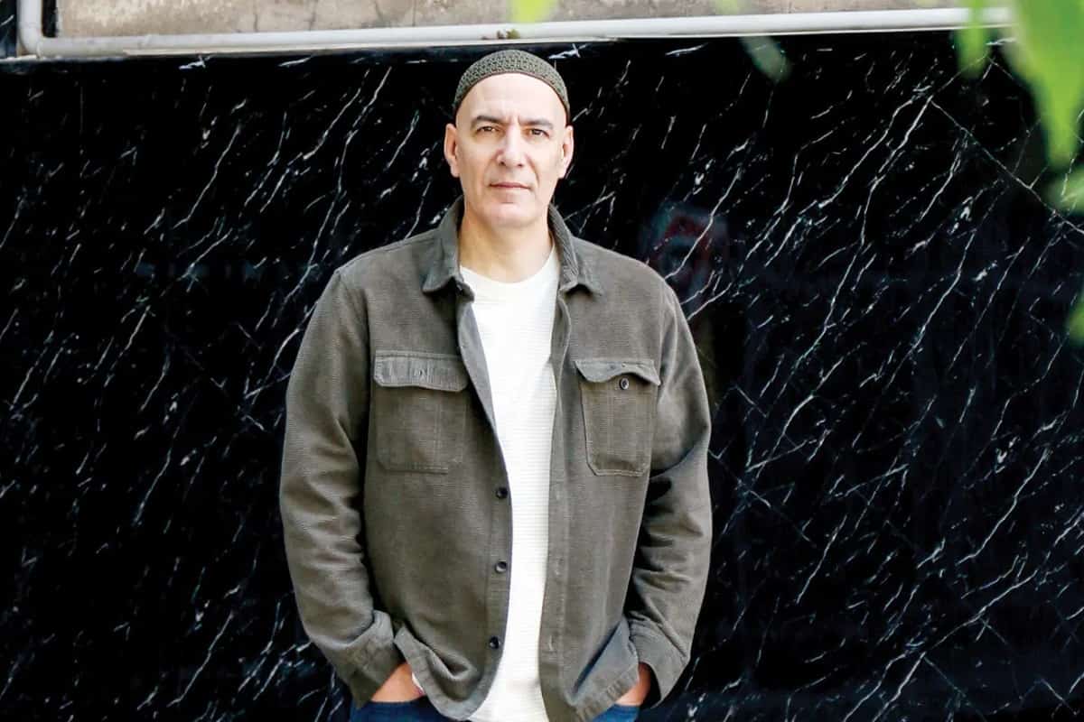 بهنام تشکر از فرعون تا پدر فلین؛ از تلویزیون تا تئاتر با نقش‌های متفاوت