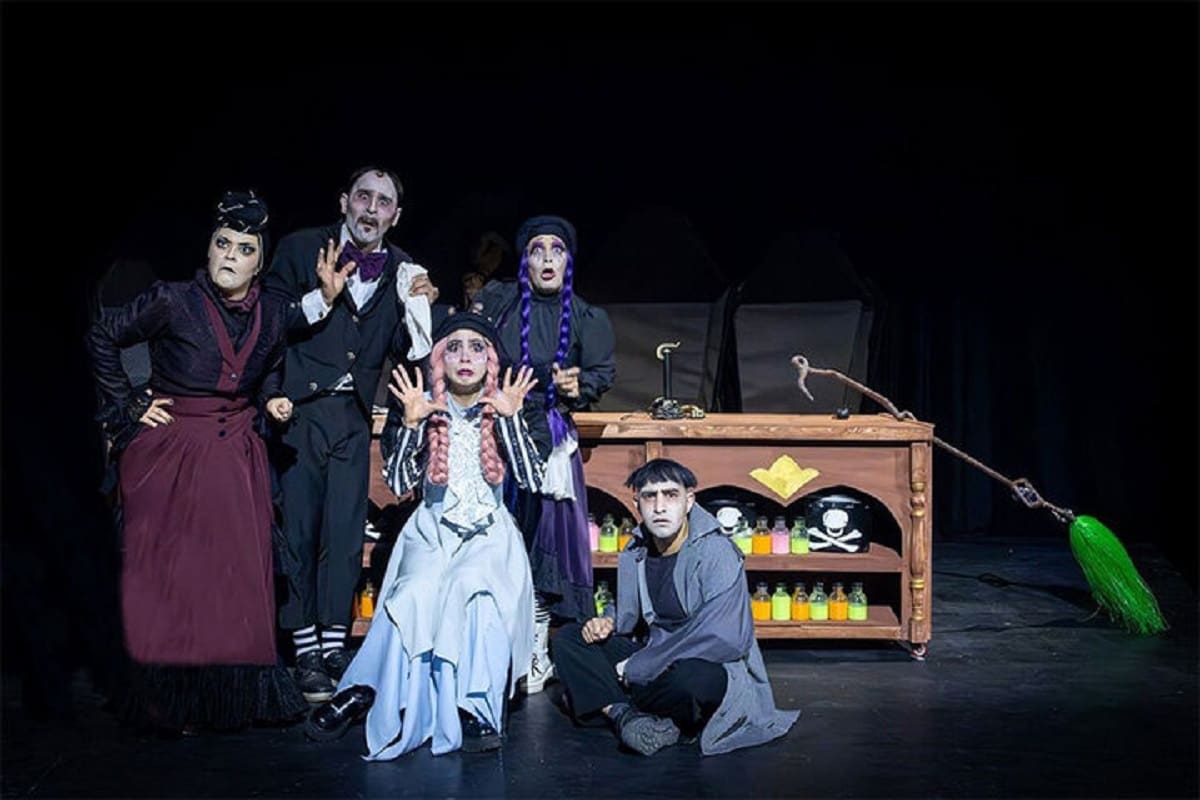 «مغازه خودکشی» یک تئاتر انیمیشنی است؛ باید بدانید چه می‌خواهید!