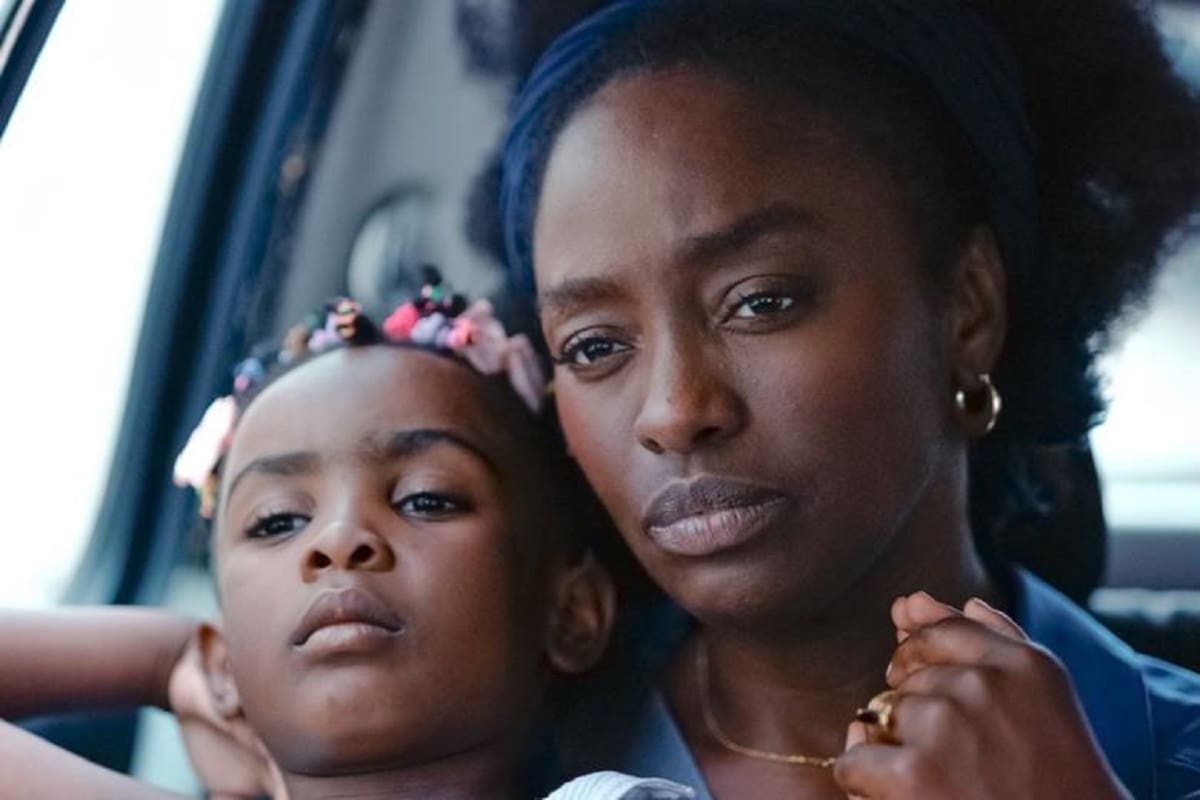 نقد فیلم آسمان وعده‌ها؛ روایتی انسانی از مهاجران در تونس به کارگردانی اریژ سهیری