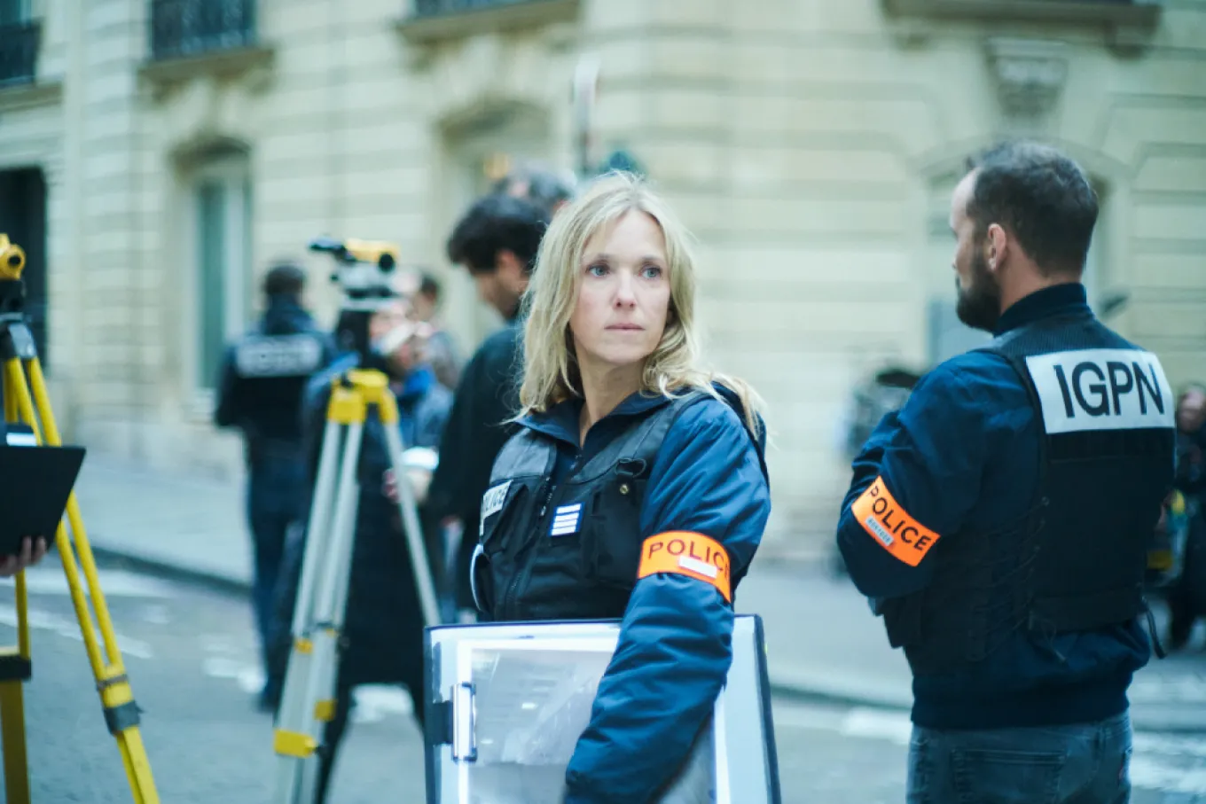 نقد فیلم Case 137 | بررسی «پرونده ۱۳۷» دومینیک مول درباره خشونت پلیس فرانسه