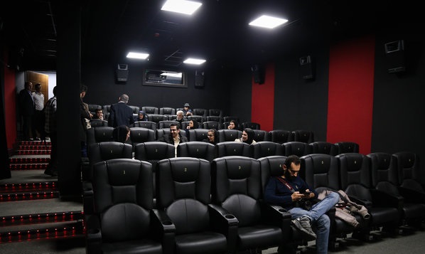 فیلم‌های روی پرده در هفته گذشته چقدر فروش داشتند؟/ سینما در سوگ