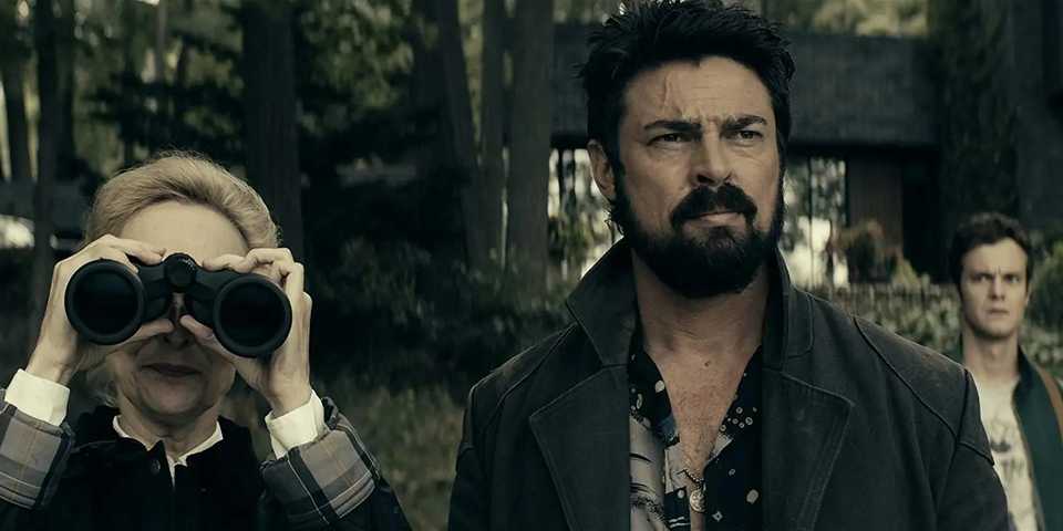 پوستر فصل ۴ سریال The Boys جفری دین مورگان و کارل اربن را نشان می‌دهد