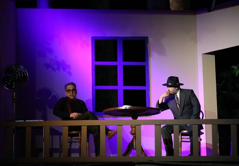 رونمایی از عکس‌های نمایش «کوچه عاشقی»