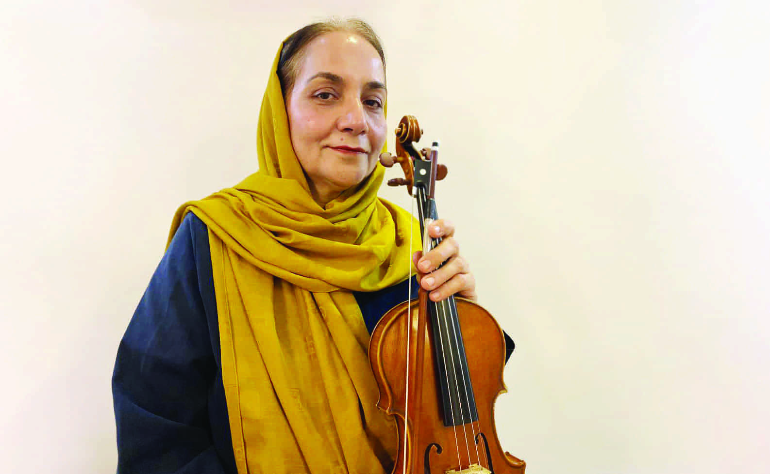 نگاهی به زندگی و آثار مینو افتاده، نوازنده و مدرسِ برجسته موسیقی؛ بانوی چیرهدستِ کمانچه و ویولن نگاهی به زندگی و آثار مینو افتاده، نوازنده و مدرسِ برجسته موسیقی؛ بانوی چیرهدستِ کمانچه و ویولن