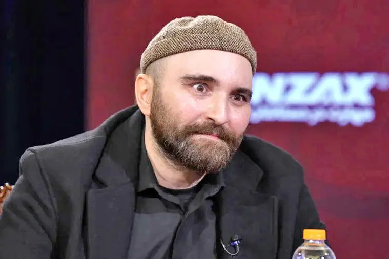 اعتراض شدید اکتای براهنی به تعلل در اکران «پیرپسر»: «شوخی زشت با کرامت انسانی!» اعتراض شدید اکتای براهنی به تعلل در اکران «پیرپسر»: «شوخی زشت با کرامت انسانی!»