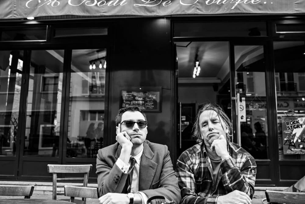 نقد فیلم Nouvelle Vague | نامه عاشقانه ریچارد لینکلیتر به موج نوی فرانسه و پشت‌صحنه ساخت «از نفس افتاده»