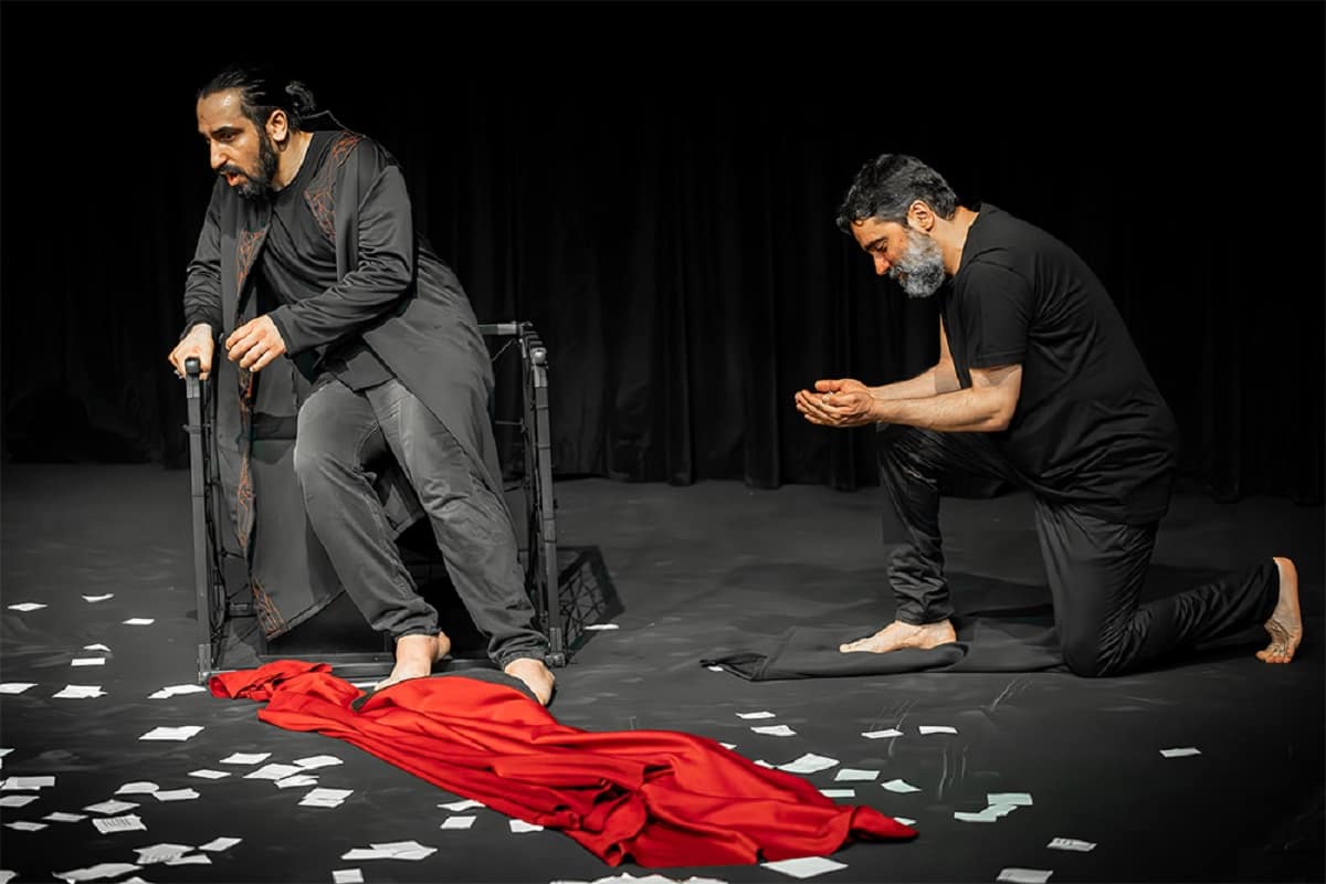 «کارنامه‌ی بُندارِبیدَخش» بهرام بیضایی در مجموعه تئاتر لبخند روی صحنه می‌رود