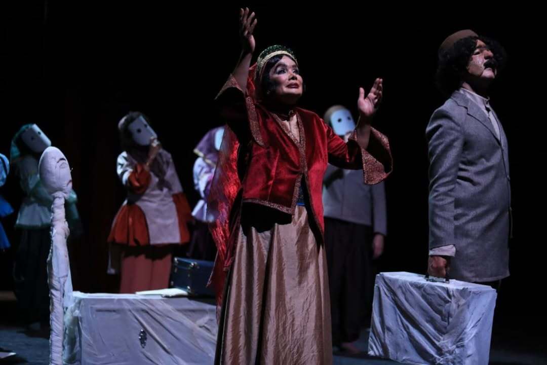 «امر ملوکانه» ستایش وفاداری در بستر قدرت است