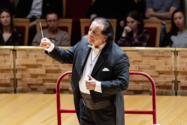 علی رهبری برای هجدهمین بار در تئاتر مارینسکی علی رهبری برای هجدهمین بار در تئاتر مارینسکی