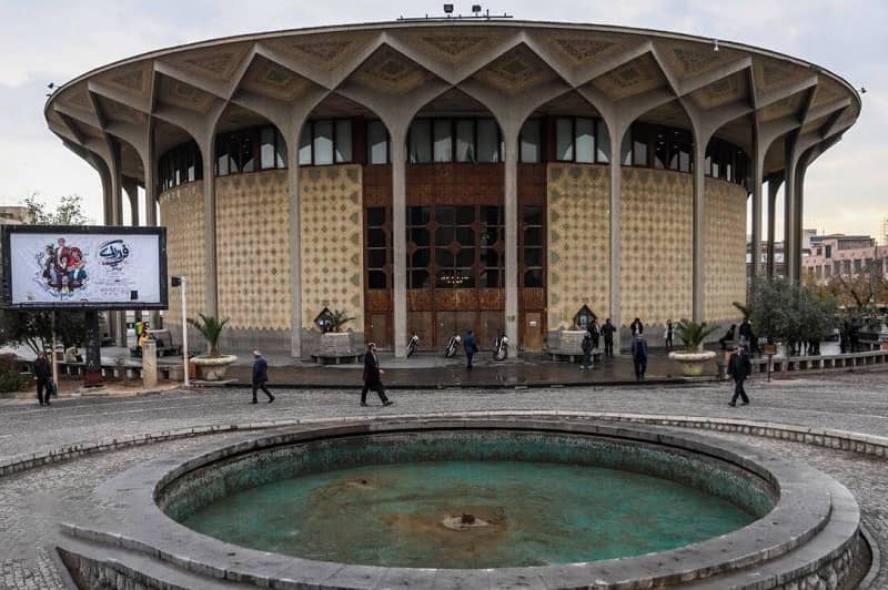 جواد طاهری از تئاتر شهر رفت