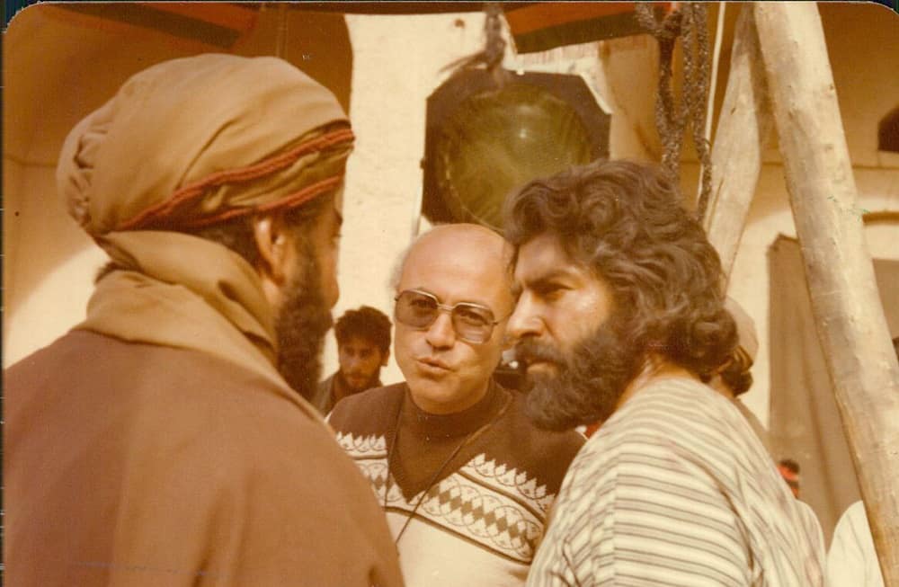 ۷ نکته خواندنی از اولین فیلم مذهبی تاریخی سینمای ایران / فرامرز قریبیان برای «سفیر» چقدر دستمزد گرفت؟