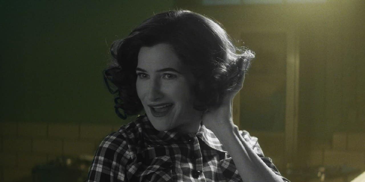 حضور جادوگران در تصویر جدید سریال Agatha All Along